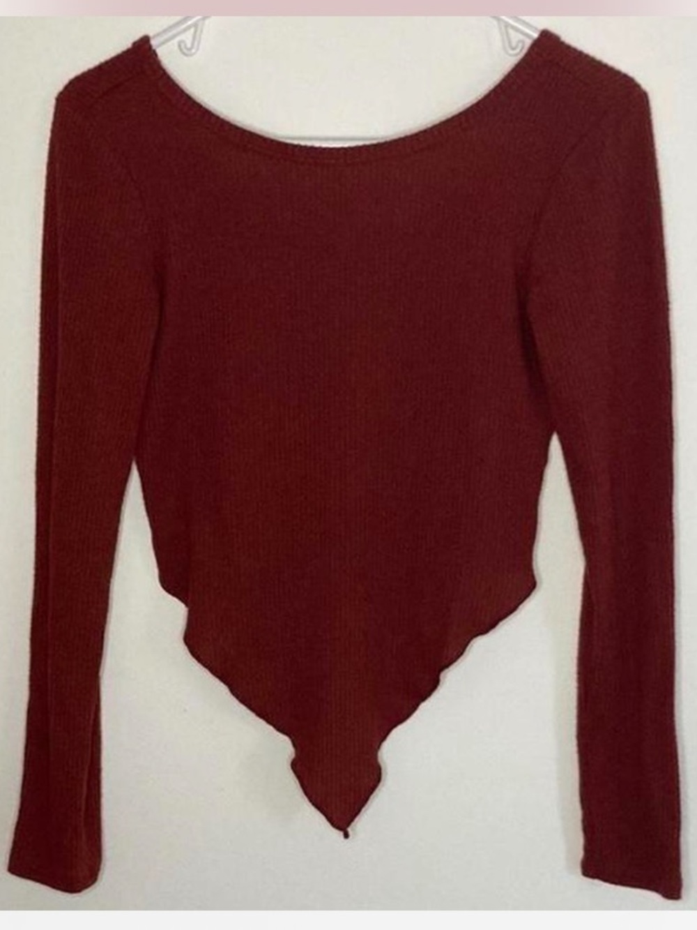 Forever 21 Red/Brown Asymmetrical Hem Ribbed Long Sleeve Crop Top Size Medium.